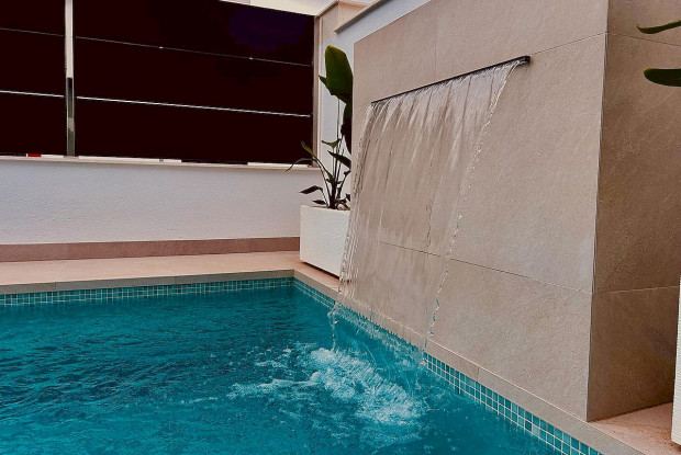 Image No.9-3 Bed Chalet for sale