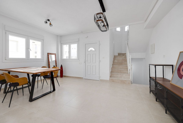 Image No.8-3 Bed Villa for sale