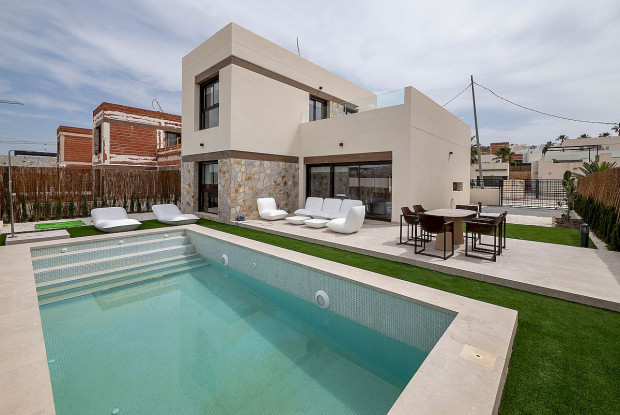 Image No.1-3 Bed Villa for sale