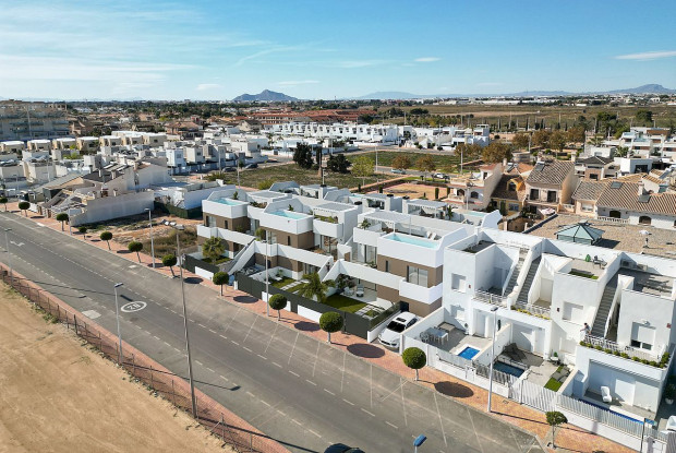 Image No.16-2 Bed Bungalow for sale