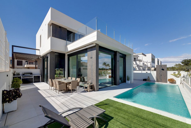 Image No.2-3 Bed Villa for sale