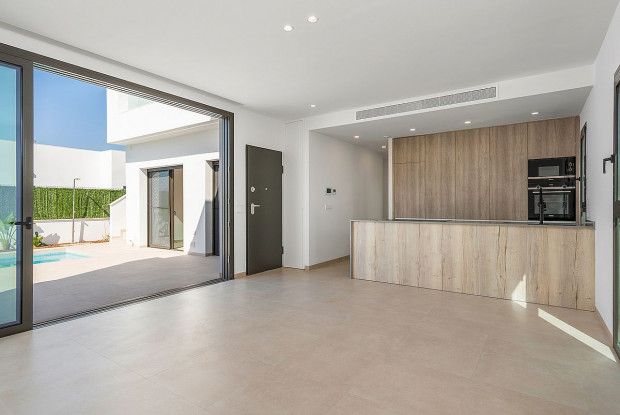 Image No.17-3 Bed Villa for sale