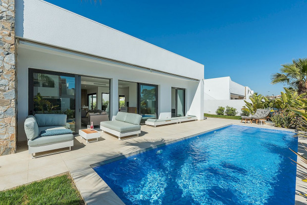 Image No.23-3 Bed Villa for sale