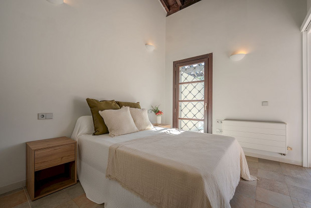 Image No.5-3 Bed Chalet for sale