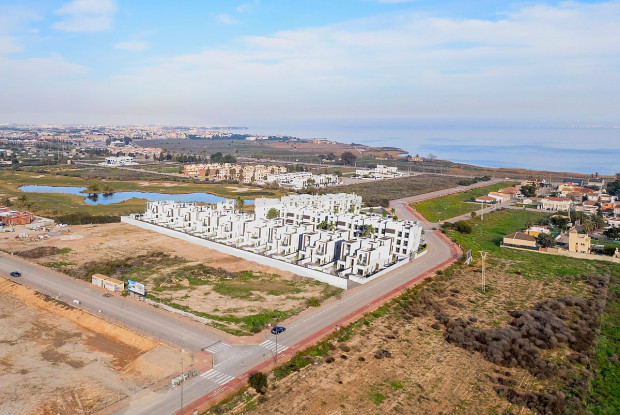 Image No.20-2 Bed Apartment for sale