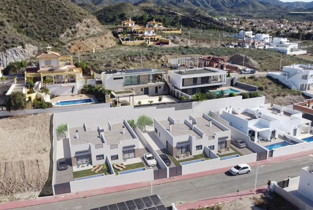 Image No.15-4 Bed Villa for sale