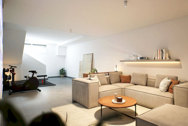 Image No.16-2 Bed Townhouse for sale