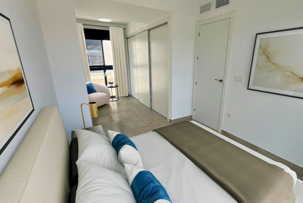 Image No.4-4 Bed Chalet for sale