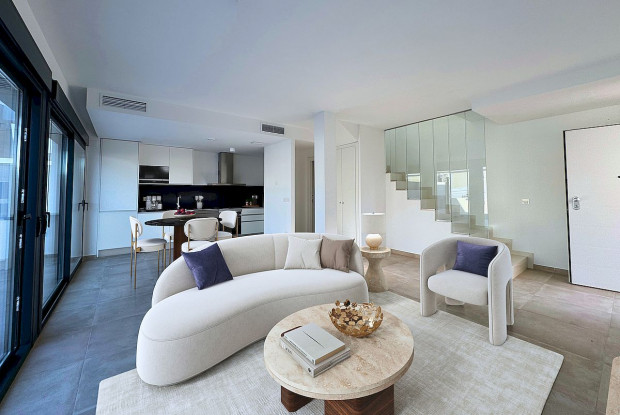 Image No.7-4 Bed Chalet for sale