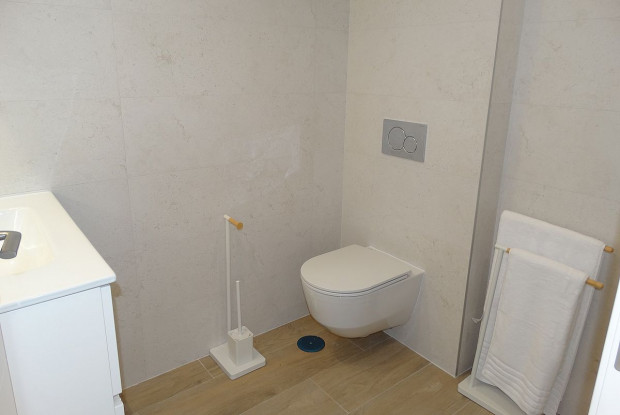 Image No.6-2 Bed Bungalow for sale