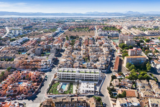 Image No.22-2 Bed Property for sale