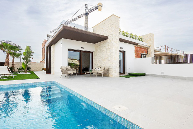 Image No.18-3 Bed Villa for sale