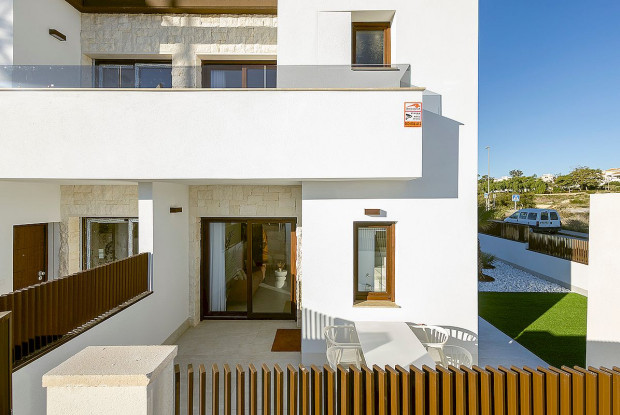 Image No.19-3 Bed Villa for sale