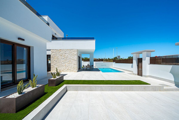 Image No.20-3 Bed Villa for sale