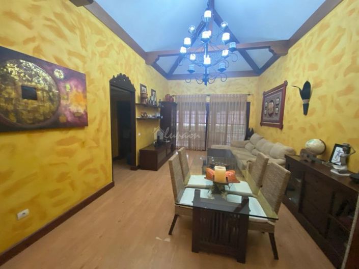 Image No.4-Villa de 3 chambres à vendre à Parque de la Reina