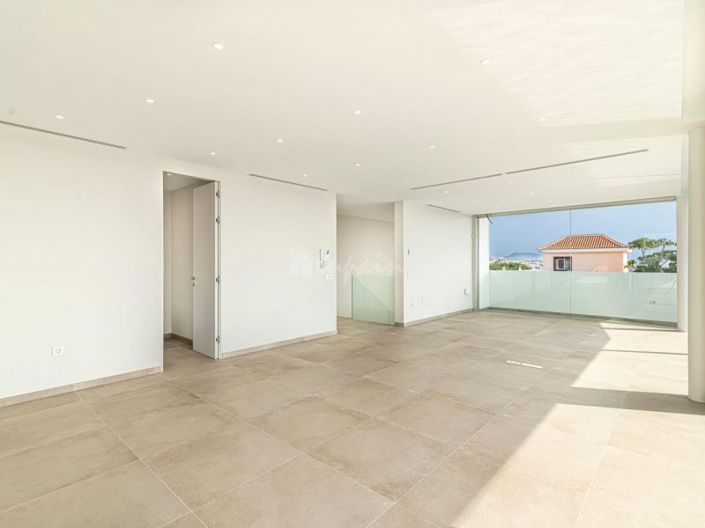 Image No.32-4 Bed Villa for sale