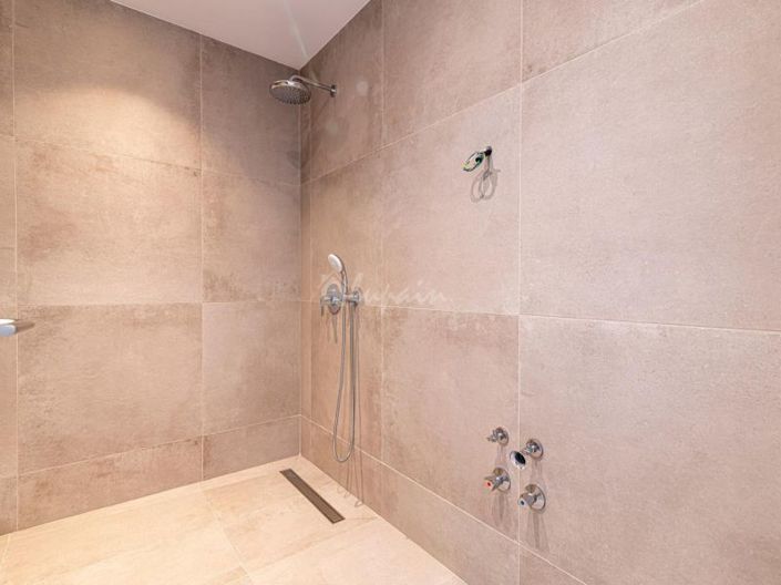 Image No.61-4 Bed Villa for sale