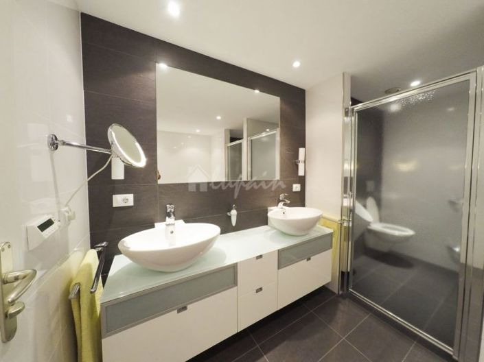 Image No.29-5 Bed Villa for sale