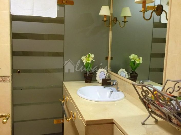 Image No.9-7 Bed Villa for sale