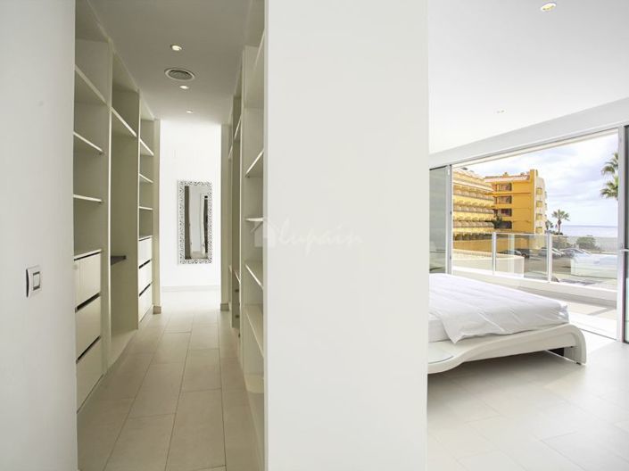 Image No.21-5 Bed Villa for sale