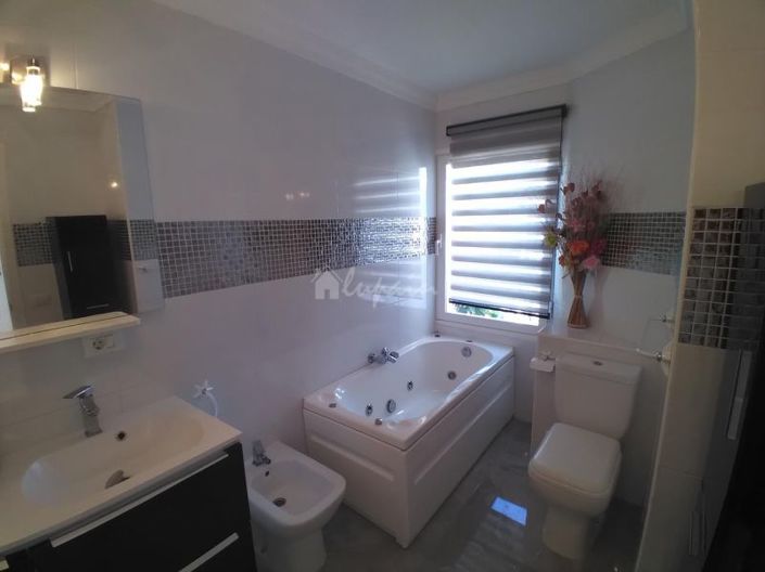 Image No.18-Villa de 4 chambres à vendre à Torviscas