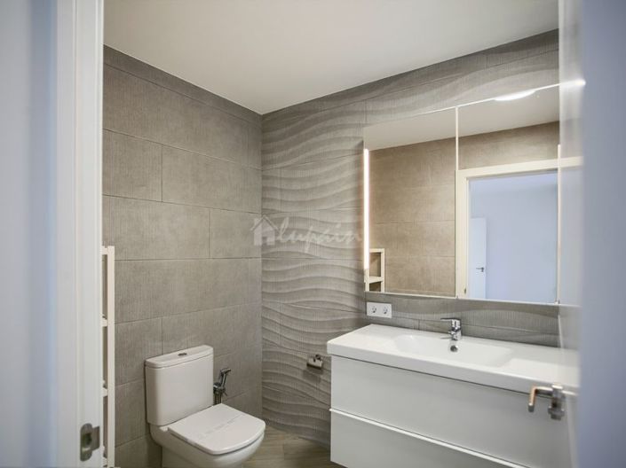 Image No.24-6 Bed Villa for sale