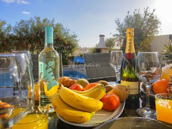 Image No.28-6 Bed Villa for sale