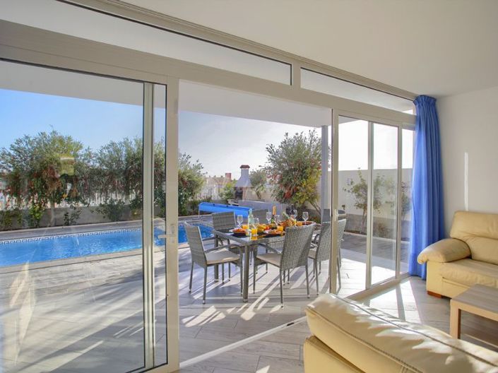 Image No.5-6 Bed Villa for sale