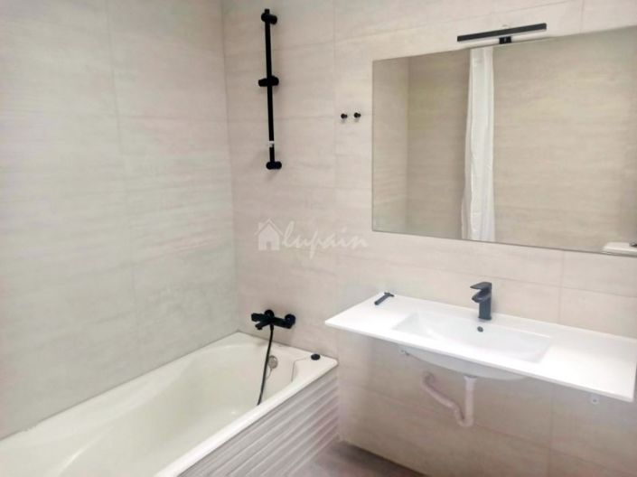 Image No.26-4 Bed Villa for sale