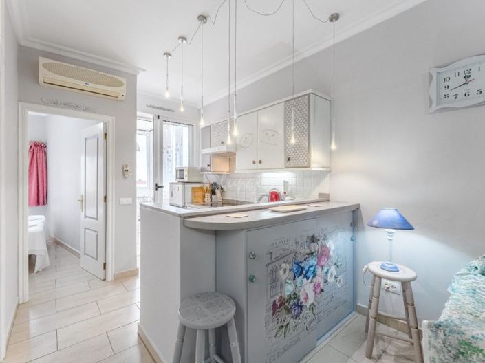 Image No.10-1 Bed Apartment for sale