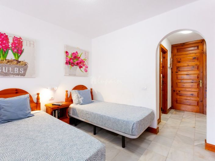 Image No.9-Studio for sale