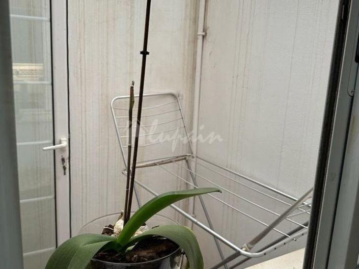 Image No.9-2 Bed Townhouse for sale