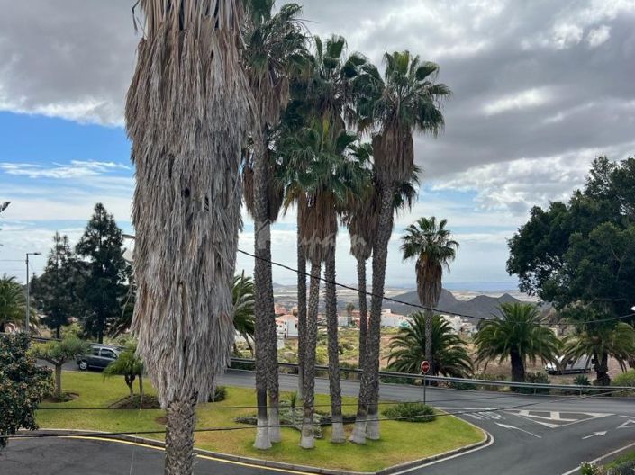 Image No.18-3 Bed Country House for sale