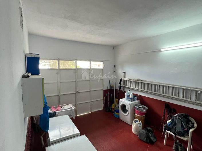 Image No.19-3 Bed Country House for sale