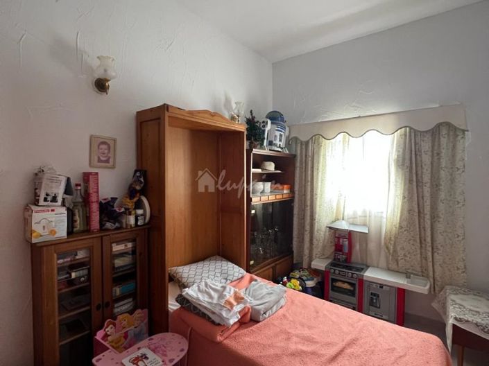 Image No.20-3 Bed Country House for sale