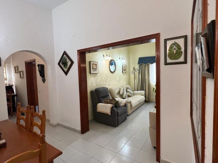 Image No.6-3 Bed Country House for sale