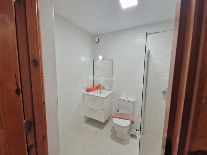 Image No.18-2 Bed Apartment for sale