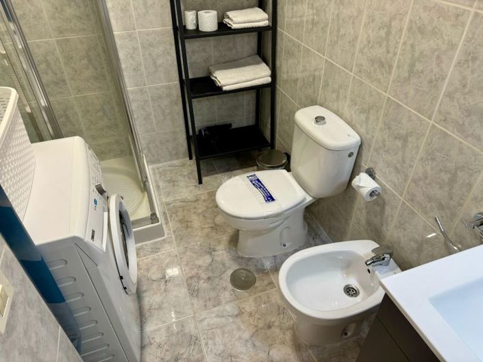 Image No.23-1 Bed Apartment for sale