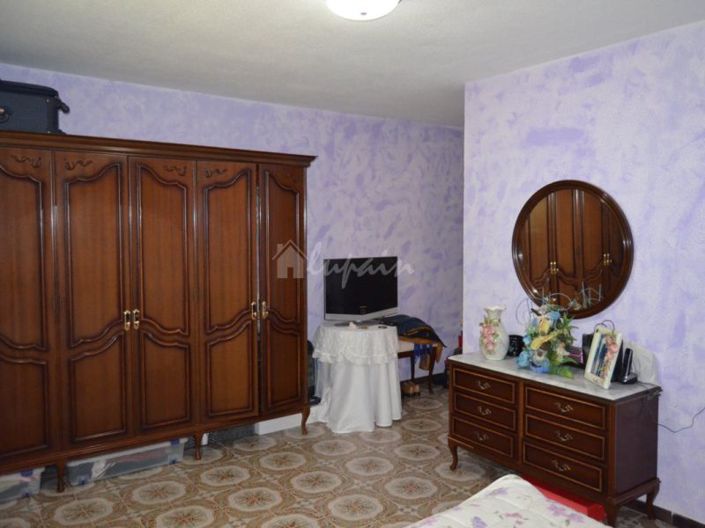 Image No.13-Villa de 4 chambres à vendre à Buzanada