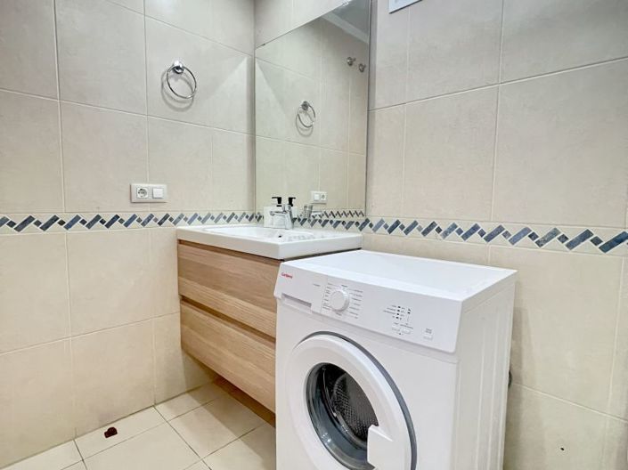 Image No.11-1 Bed Apartment for sale