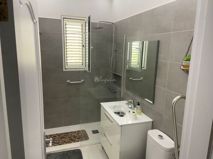 Image No.19-6 Bed Villa for sale