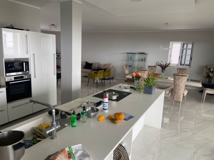 Image No.9-6 Bed Villa for sale