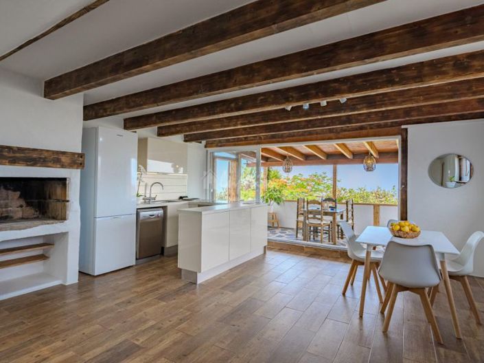 Image No.12-3 Bed Country House for sale