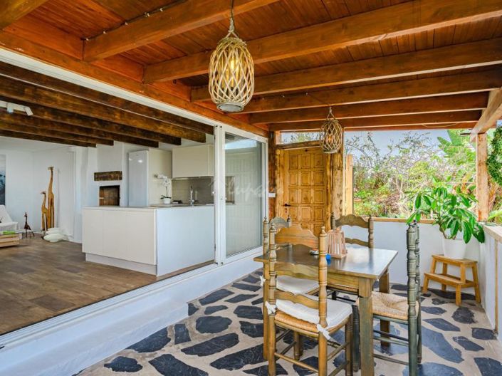 Image No.14-3 Bed Country House for sale