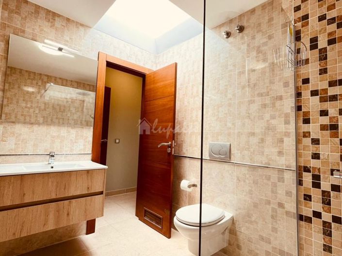 Image No.31-4 Bed Villa for sale