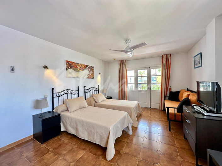 Image No.4-Studio for sale