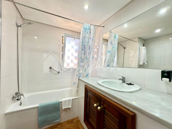 Image No.8-Studio for sale