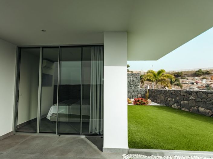 Image No.2-4 Bed Villa for sale