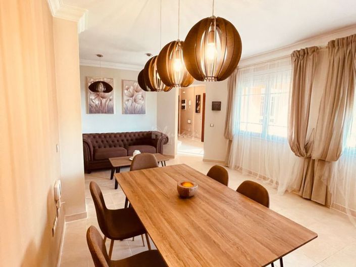 Image No.11-Villa de 4 chambres à vendre à Los Cristianos