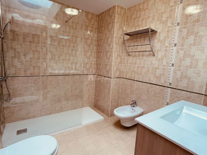 Image No.17-Villa de 4 chambres à vendre à Los Cristianos